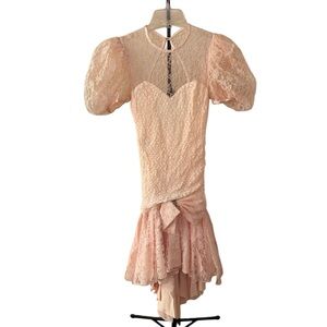 Legends by Judy Berger Vintage Peach Lace Dress